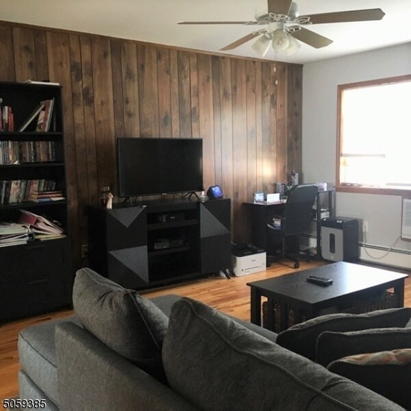 Foto del edificio - 1277 Valley Rd