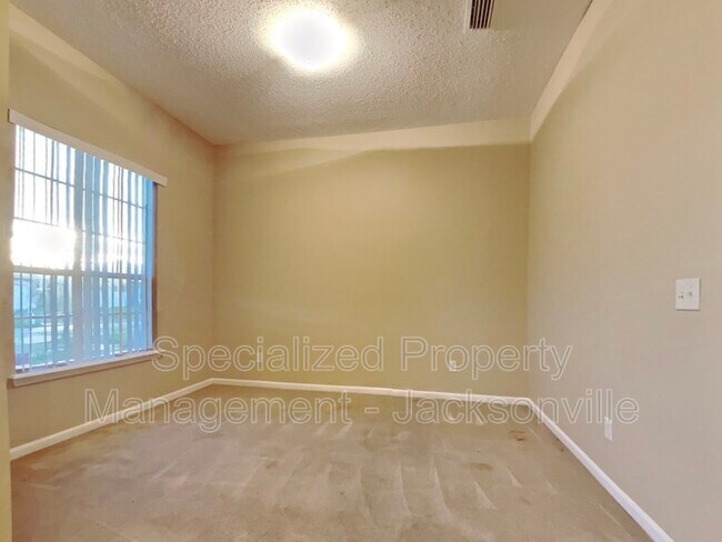 Building Photo - 11763 Raindrop Rd
