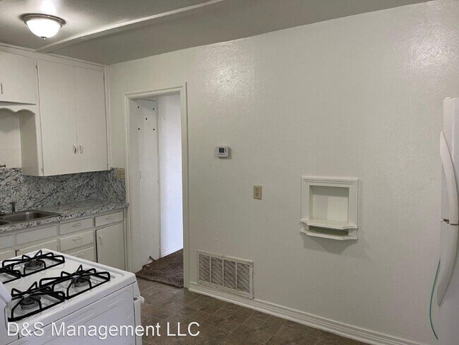 Building Photo - 1 br, 1 bath House - 1710 Virginia St
