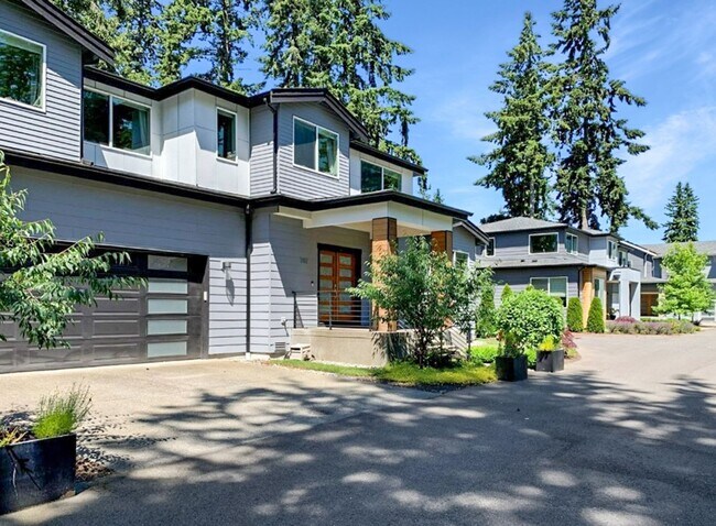 Foto del edificio - 4Bd/2.5Ba Renton Home