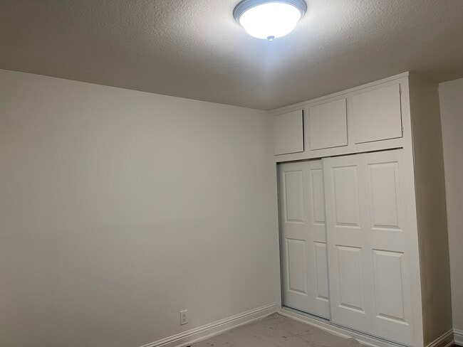 Photo - 753 Bartlett Ave House