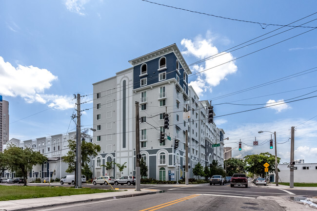 Foto del edificio - Plaza at the Lyric