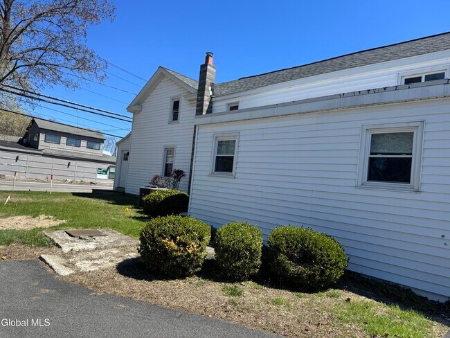 Foto del edificio - 34 Old Rte 146