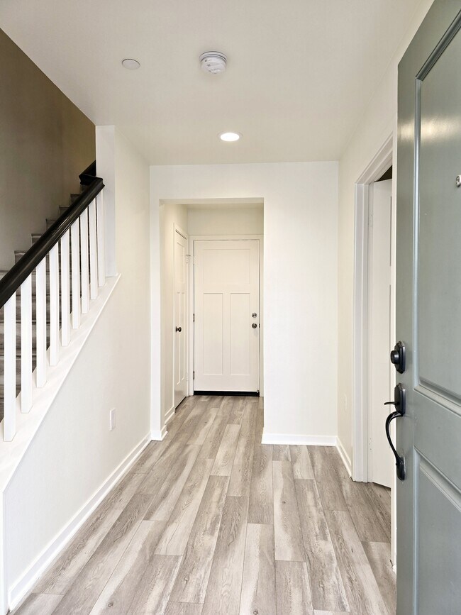 Entry and garage access - 13264 Warnick Way