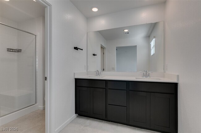 Building Photo - 10777 Paget Ct