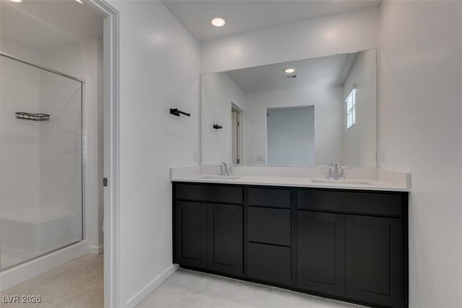 Foto del edificio - 10777 Paget Ct