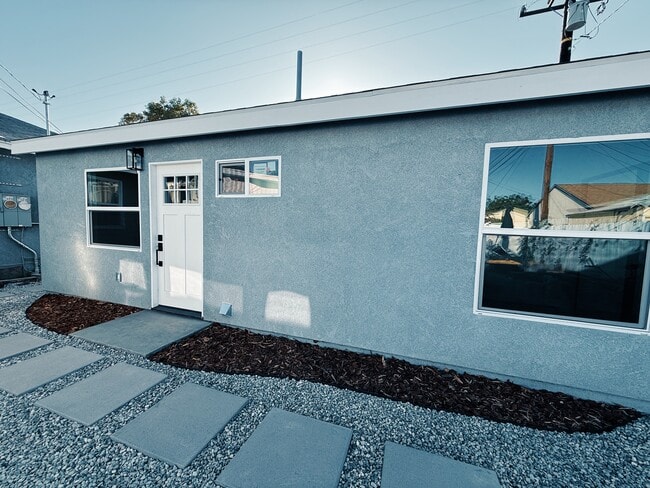 Building Photo - 11405 Lindale St