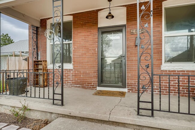 Building Photo - Remodeled Brick Bungalow in Denver's Globe...