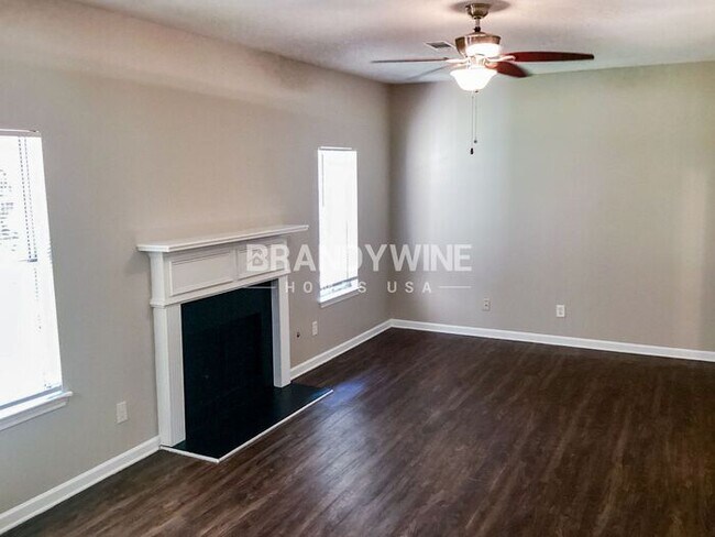 Foto del edificio - 6348 Stonebridge Creek Ln
