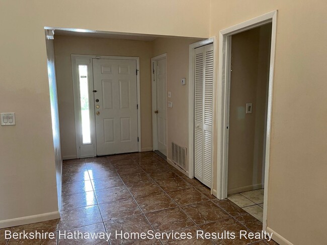 Building Photo - 3 br, 2 bath House - 27 Amalfi Way