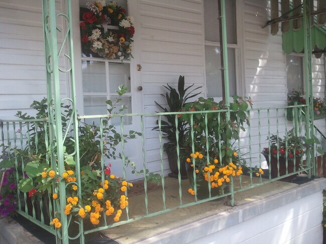 Foto del edificio - 123 E 6th St