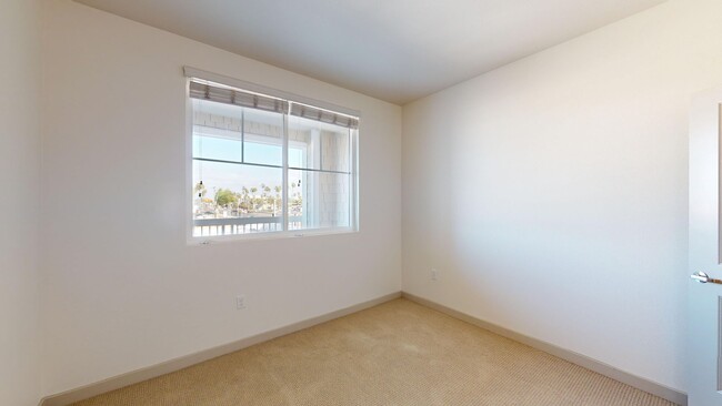 Interior Photo - Beach & Ocean