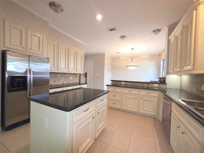 Foto del edificio - 1898 Longmire Rd