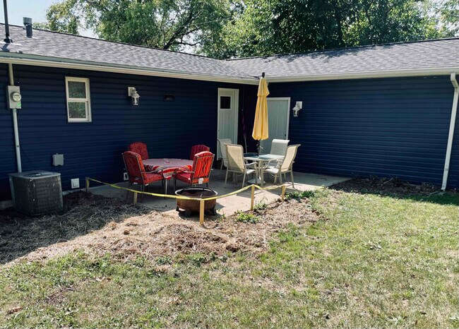 Building Photo - 617 Lammert Ct