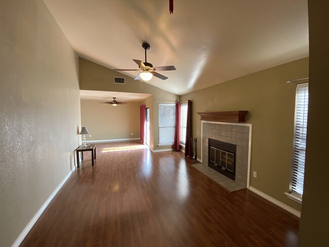 Foto del edificio - 11611 Fruitwood Pl