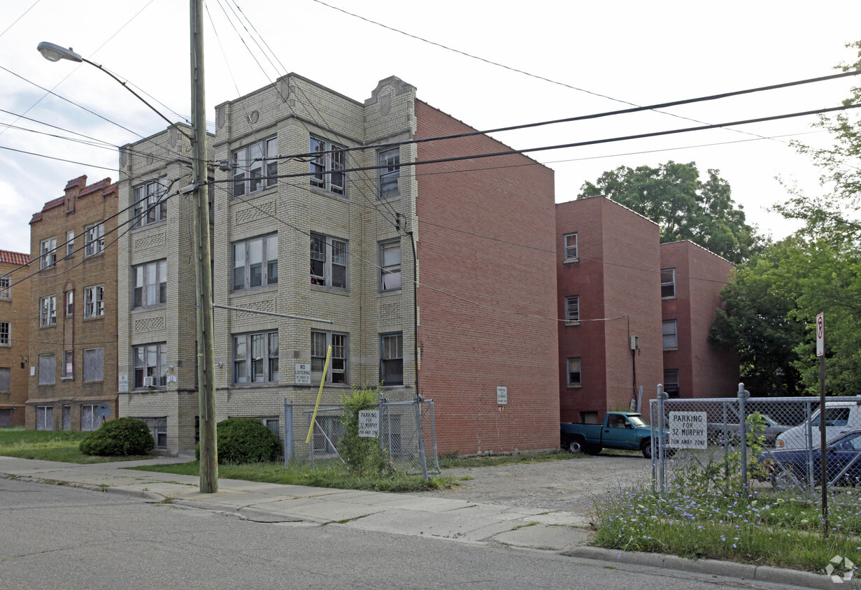 Primary Photo - Milford Apartments