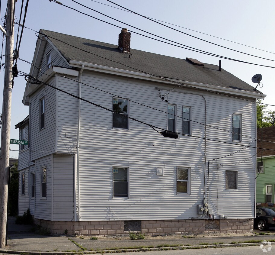 Building Photo - 108-110 Rugby St