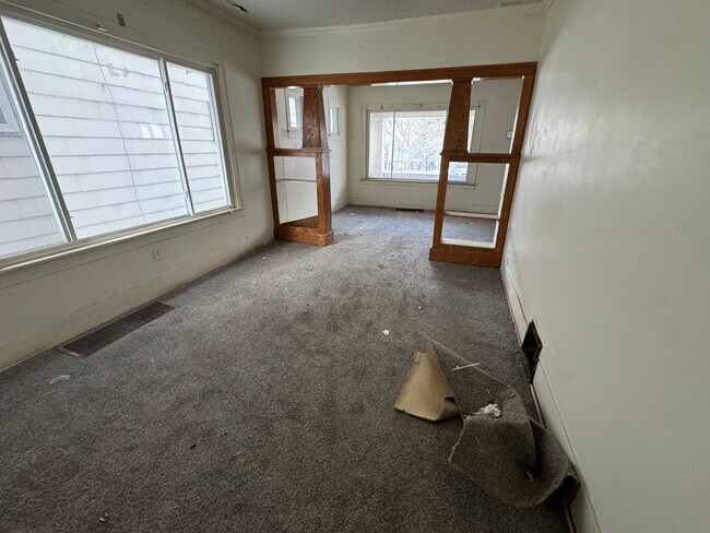 Foto del edificio - 5236 Lemay St