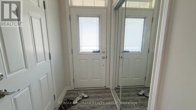 Building Photo - 207 Cayman Rd