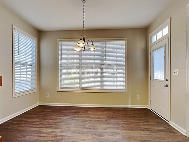 Building Photo - 165 Revolutionary Dr