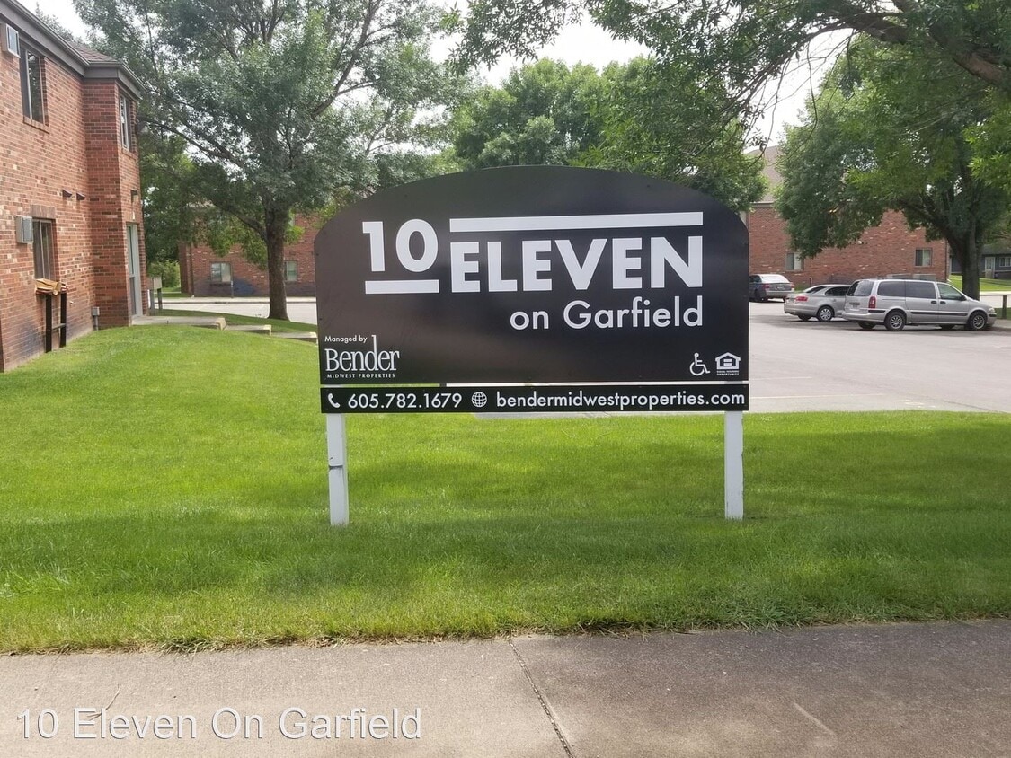Primary Photo - 1011 N Garfield Ave