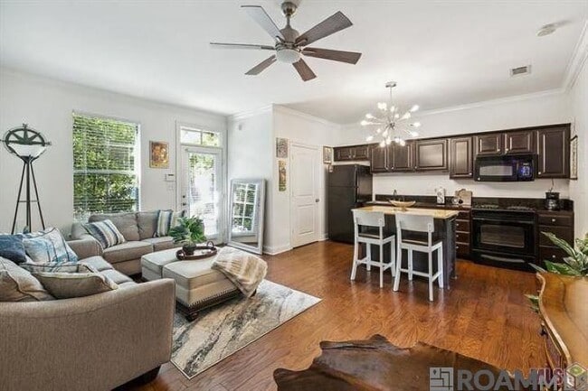 Building Photo - 888 S Kenilworth Pkwy