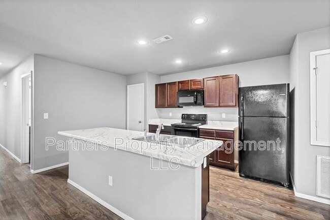 Building Photo - 236 E Anabranch Ct