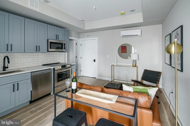 Foto del edificio - 2600 W Girard Ave