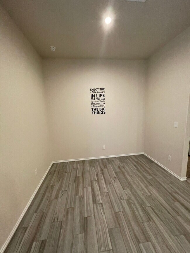Foto del edificio - Beautiful Home Located In Upland Heights D...