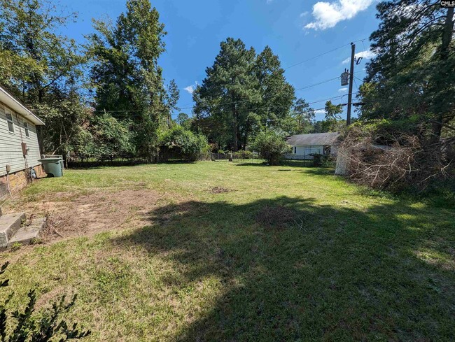 Building Photo - 2350 CoCo Rd