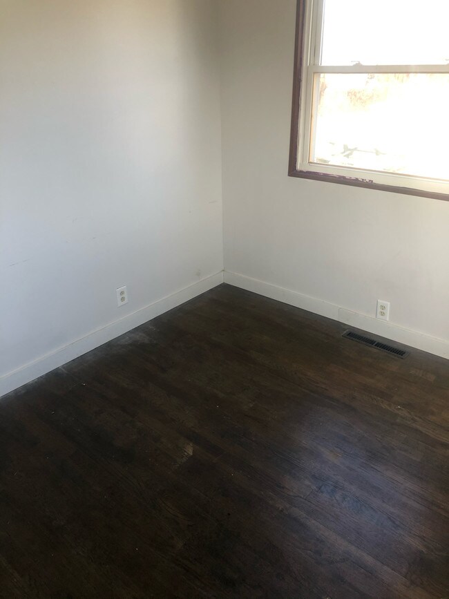 Building Photo - 1309 W Monroe St