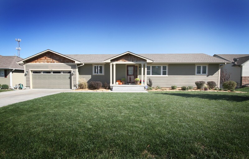 Primary Photo - 1138 St Patricks Dr
