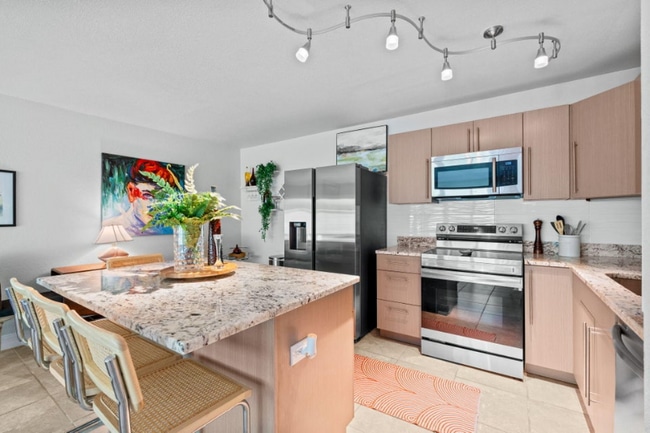 Photo - 3725 S Olive Ave Townhome