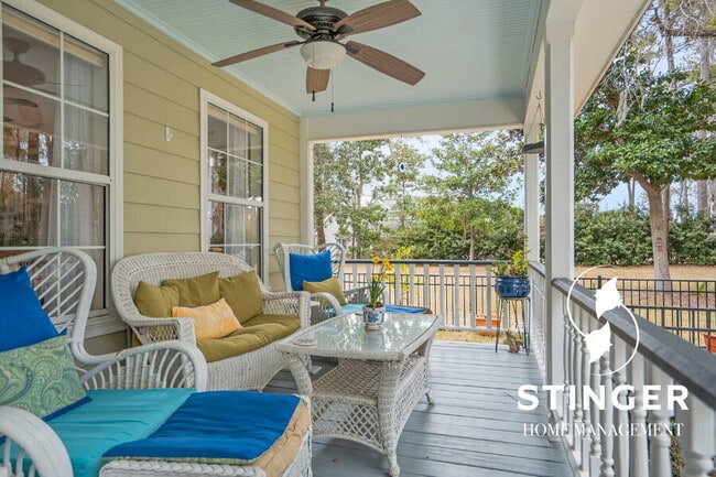 Foto del edificio - 1808 Lenora Dr