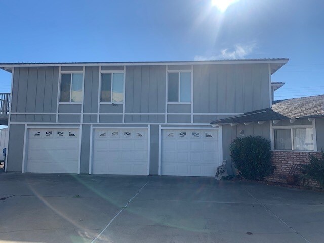 Building Photo - 122 Grandview Dr