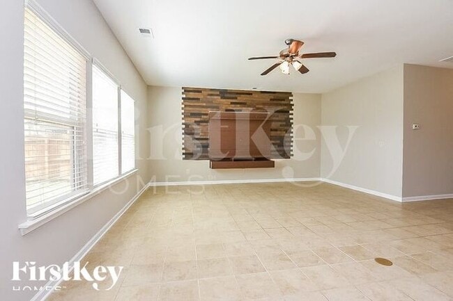 Building Photo - 308 Rippling Dr