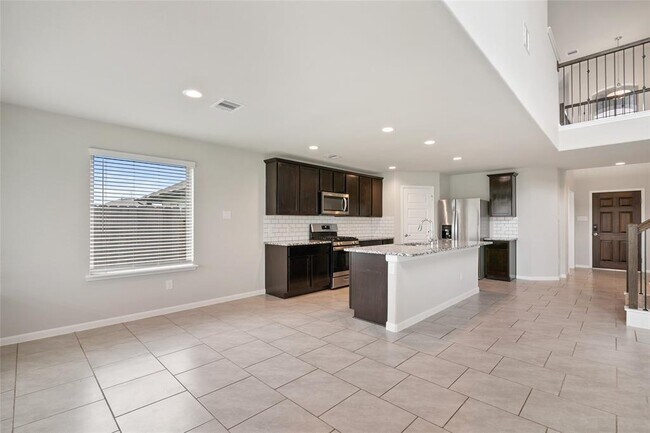 Building Photo - 5611 Cedar Cres Ct