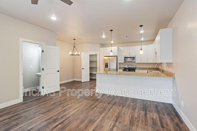 Building Photo - 280 W 2100 N