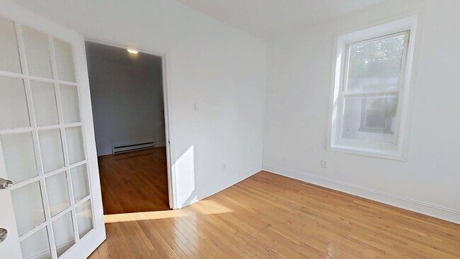 Foto del edificio - 1234-40 Rising Sun Ave