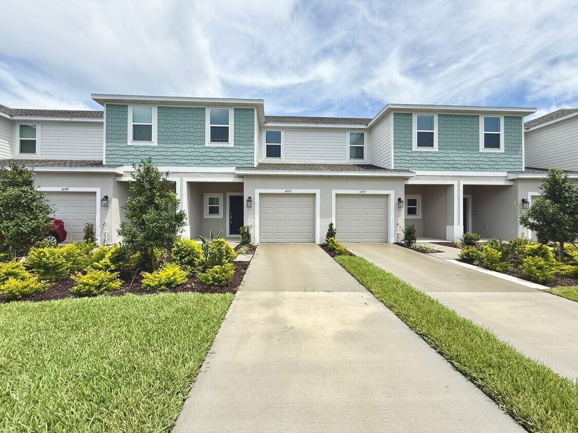 Primary Photo - New - Never Lived In Townhome - Lakewood R...