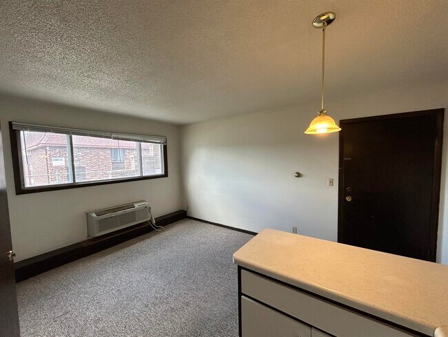 Foto del edificio - 419 S Johnson St