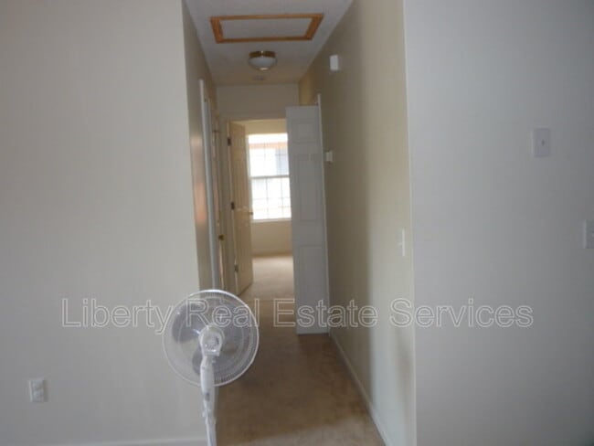 Building Photo - 133 Rolland St