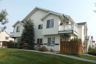 Building Photo - 2940 W Villard St