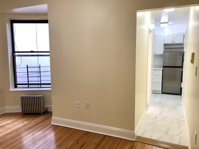 Foto del edificio - Lenox Hill two-bedroom
