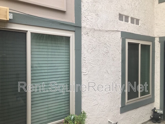 Foto del edificio - 779 N Sequoia Ln