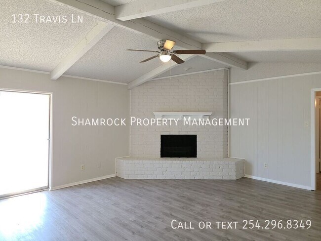 Building Photo - Newly Remodeled Hewitt Home!