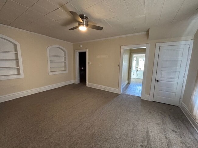 Building Photo - Kamineni-1070 Luzerne Street