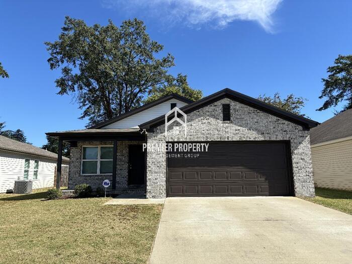 Primary Photo - 208 Bradford Cir