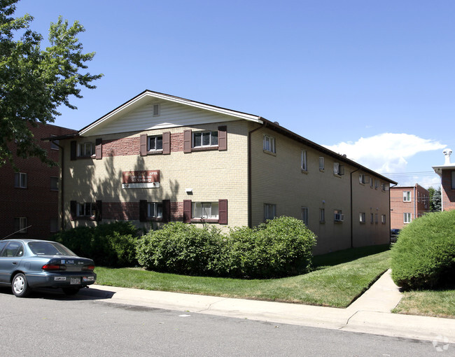 Foto del edificio - Maple Leaf Apartments