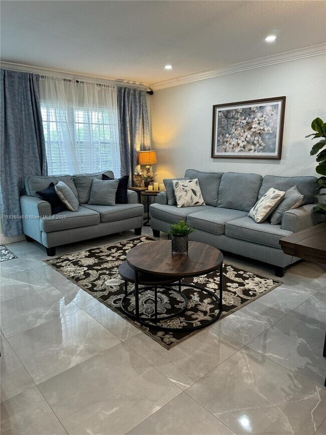 Foto del edificio - 4912 SW 136th Pl